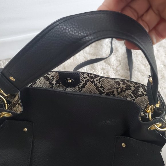 Steve Madden Black Bag w/Snakeskin Interior and Coin Purse - Picture 12 of 16